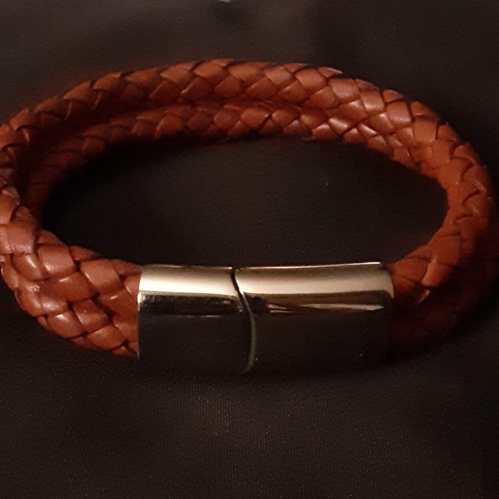 Brown leather double bracelet